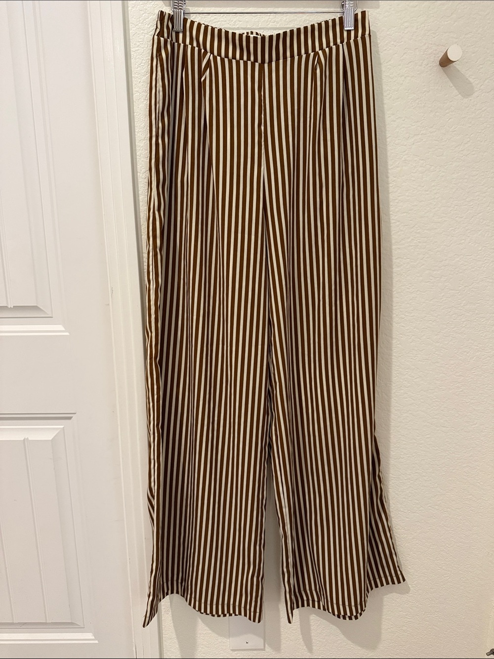 Mustard Seed - Brown & Cream Vertical Stripe Wide-Leg Pants